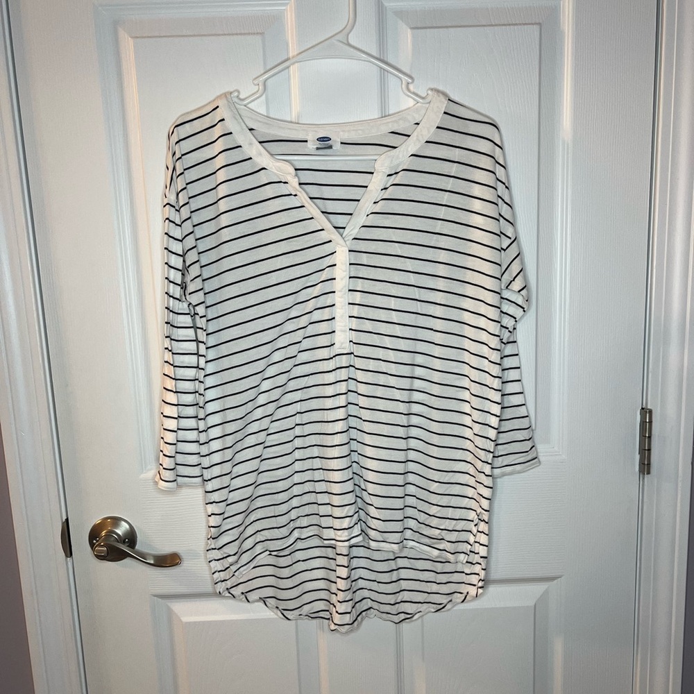 Old Navy Women’s Striped 3/4 Sleeve Shirt Large